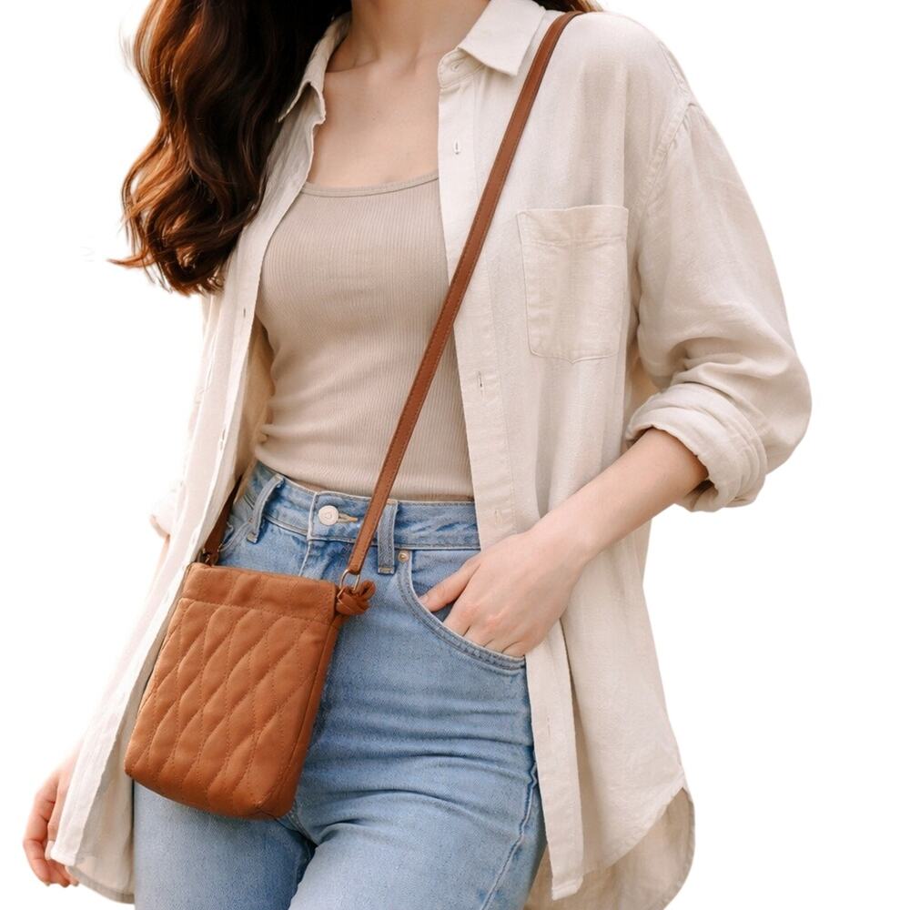 Universal Thread Brown Mini Crossbody Bag Neutral Quilted Phone Everyday Purse